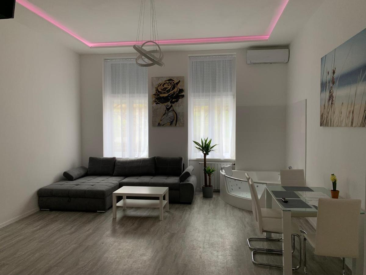 Luxury Apartment In The Central Budapesta Exterior foto